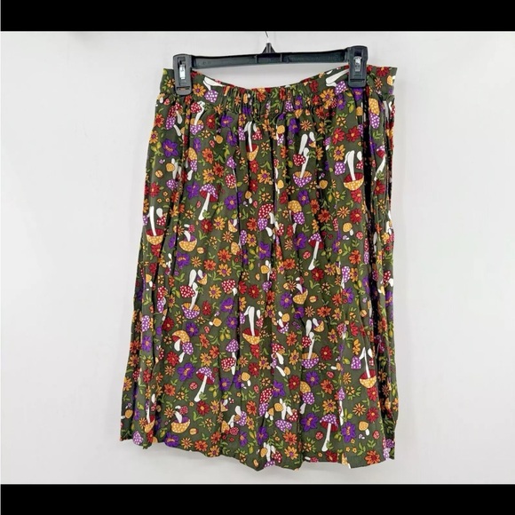 ModCloth More Than Charming Green Mushroom Skirt Rayon Blend Large W/pockets - Picture 5 of 13